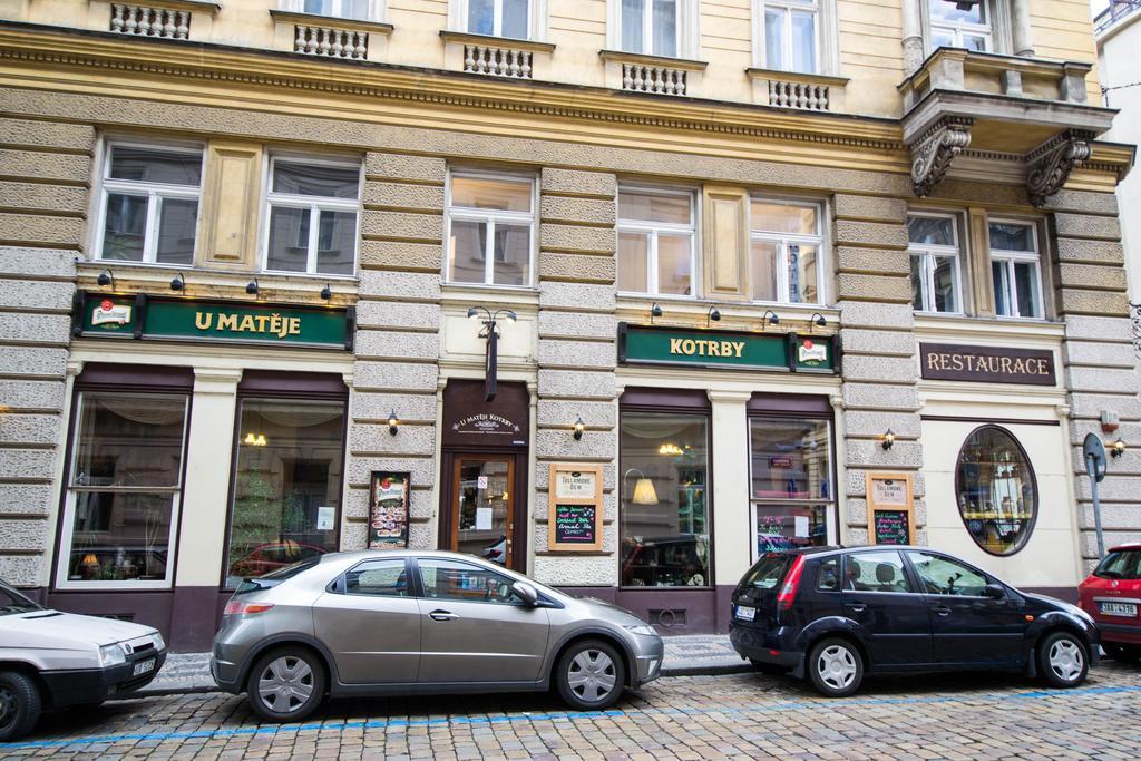 Apartament Ruterra Red Roofs View With Garage Praga Zewnętrze zdjęcie