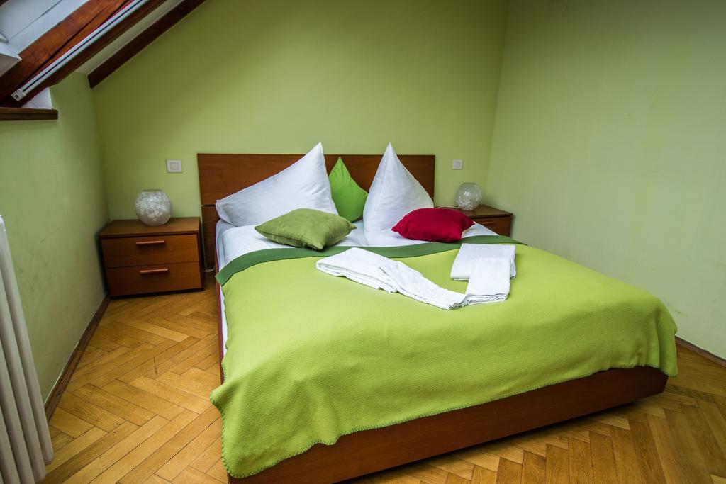 Apartament Ruterra Red Roofs View With Garage Praga Zewnętrze zdjęcie